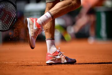Detalle de las zapatillas de Roger Federer. 