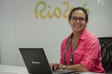 Cecilia Baena: Fue considerada como la mejor patinadora del mundo. Logró cuatro preseas doradas en su primera presentación en el mundial de la disciplina. 