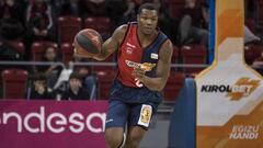 Jalen Jones en un partido con el KirolBet Baskonia