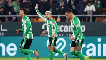 Cucho Hernández cierra el año por todo lo alto con el Betis