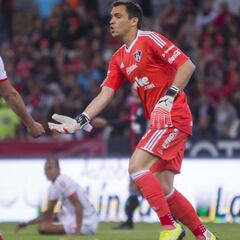Toselli busca volver a su nivel entrenando por la Roja