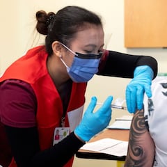 La vacuna de Pfizer necesitará una tercera dosis