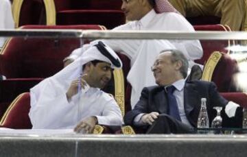 El presidente del PSG, Nasser Al-Khelaifi junto a Florentino Pérez.