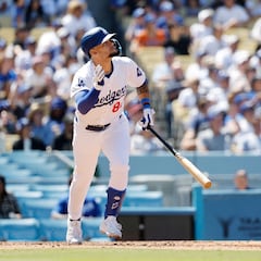 Teoscar Hernández helped Andy Pages