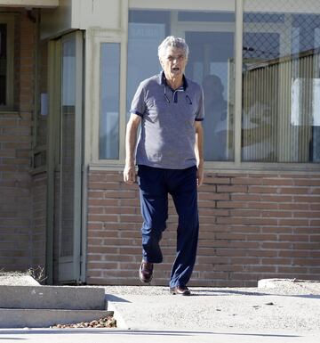 ?ngel Mar¨ªa Villar saliendo de la prisi¨®n de Soto del Real.