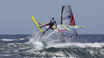 En El M&eacute;dano se celebran a menudo competiciones de car&aacute;cter internacional como la PWA World Cup. 