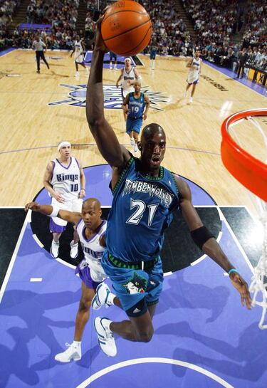 Garnett contra todos: el sue?o imposible de los Wolves 2003-04