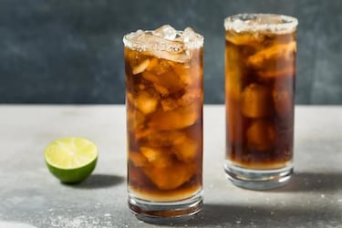 El trago mexicano más famoso: así es la batanga y su forma de preparación