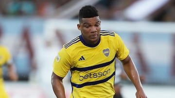 Frank Fabra durante un partido de Boca Juniors.