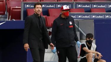 Simeone y el Mono Burgos.