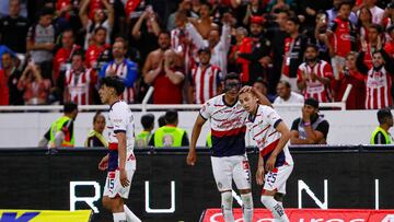 during the 17th round match between Atlas vs Guadalajara as part of the Torneo Clausura 2024 Liga BBVA MX at Jalisco Stadium on April 27, 2024 in Guadalajara, Jalisco, Mexico.