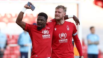 El equipo dirigido por Steve Cooper brindó un gran encuentro ante el Arsenal y aseguraron la permanencia en la máxima categoría del fútbol inglés.