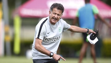 Juan Carlos Osorio, sancionado dos meses y tres fechas en Copa Águila por la Dimayor.