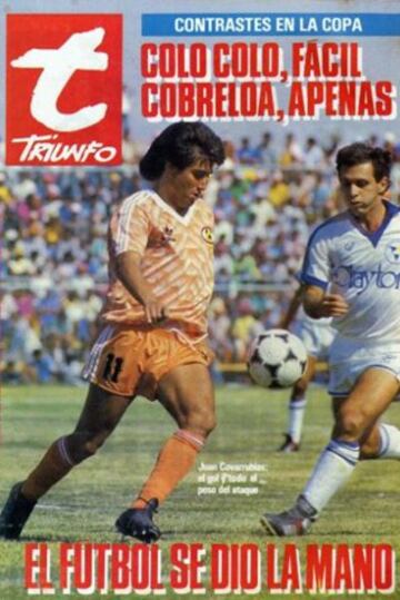 Juan Covarrubias fue un gran puntero izquierdo en los '80 y principio de los '90, con grandes actuaciones en Cobreloa, donde es el goleador histórico (145 goles) y ganó tres torneos nacionales. También estuvo en la Roja, donde disputó la Copa América del '89. Marcelo Salas reconoció que lo tuvo de ídolo.