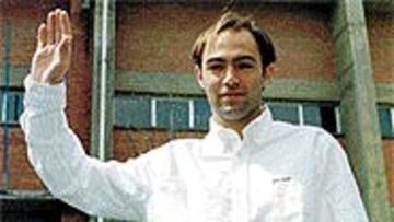 <b>DURAS NEGOCIACIONES</b>. Manel, quien ya llegó a un acuerdo con el Sporting, negocia con Lendoiro la rescisión de su contrato.