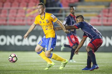 El paraguayo anotó tres goles para Tigres en 2016, desde entonces ha jugado en Sudamérica 


