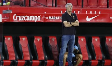 Barcelona coach Quique Setién watches on during his side's 0-0 draw with Sevilla, which saw them relinquish top spot in LaLiga after Real Madrid beat Real Sociedad.