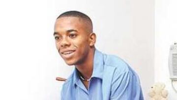 <b>EN ALERTA. </b>Robinho quiere abandonar Brasil ya y venirse al Madrid.