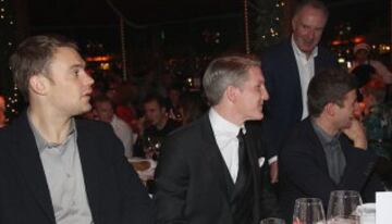 La cena de Navidad del Bayern. Manuel Neuer, Bastian Schweinsteiger, Thomas Müller y Karl-Heinz Rummenigge. 