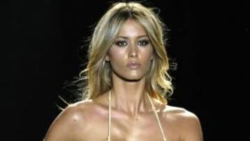 <b>No todo es oro, pero casi</b> Quien piense que Elena Santarelli es una mujer que lo tiene todo se equivoca: carece de apéndice intestinal (observen la cicatriz, si atinan). A tenor del retrato tampoco tiene buen humor. Ni ganas de casarse. Su novio, el futbolista Bernardo Corradi (Montreal Impacts), no logra llevarla al altar. Como si hiciera falta.
