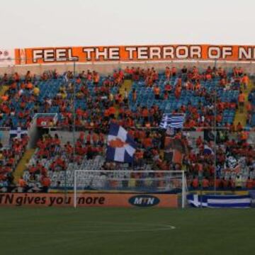 JUEGAN CUATRO. El GSP Stadium de Nicosia es la sede de tres clubes y también de la selección de Chipre. En ese estadio juegan el Apoel, Omonia y Olympiakos de Nicosia.