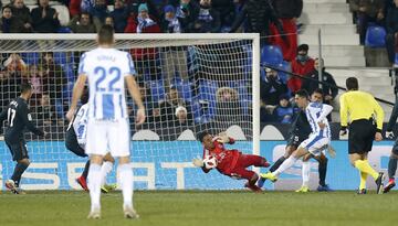 1-0. Sabin Merino y Keylor Navas en la jugada del primer gol de Martin Braithwaite