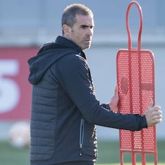 Garitano: "Renovar será cuestión de un minuto"