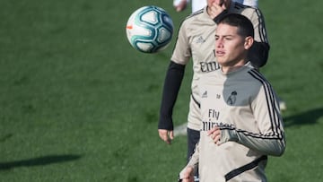 James Rodr&iacute;guez, en un entrenamiento del Madrid tras el coronavirus. 