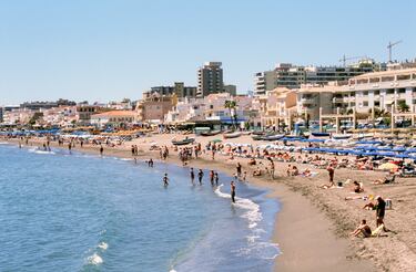 Playa de la Carihuela, Torremolinos, 1982, Málaga.