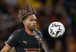 “Grave” lesión de Jacquet, el fichaje de los 70M€ del Liverpool