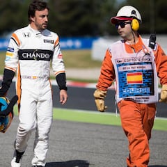 Alonso's McLaren situation a "waste" and a "travesty" - Webber