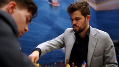 Magnus Carlsen, durante su partida ante Jorden Van Foreest durante el Tata Steel Chess Tournament de 2020 en Wijk aan Zee, Pa&iacute;ses Bajos.