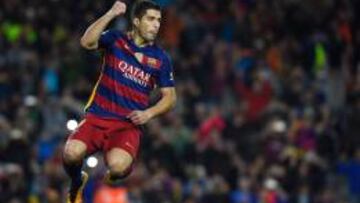 Luis Suárez celebra uno de los goles durante el partido ante el Sporting.