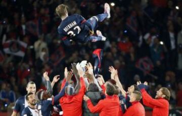 David Beckham dice adiós al fútbol en activo.