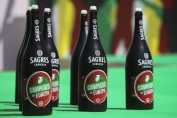 La cerveza portuguesa homenajea a Portugal, campeona de la Eurocopa 2016.