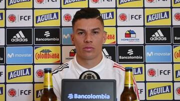 Matheus Uribe en rueda de prensa de la Selecci&oacute;n Colombia antes de enfrentar a Ecuador