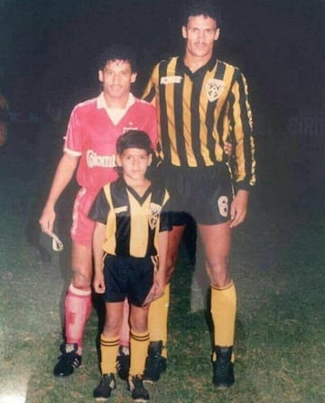 En su paso por Venezuela, Radamel García King vistió las camisetas de Deportivo Táchira, Monagas y Mineros.