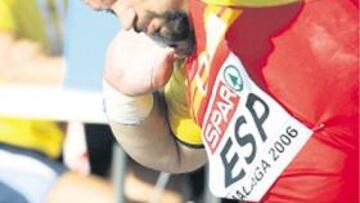 <b>UN CENTÍMETRO. </b>Manolo Martínez fue segundo en peso.