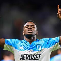 Carbonero vuelve a convocatoria de Racing tras ocho meses