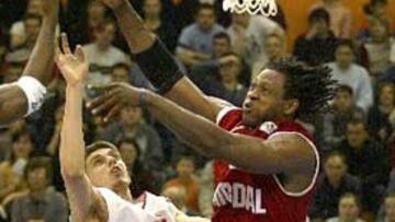 <b>DESTACADO</b>. Tunji Awojobi es uno de los mejores jugadores del equipo israelí.