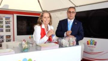 CAMPAÑA. Theresa Zabell y Alejandro Blanco están en Barcelona.