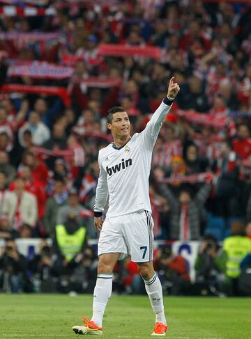 17 de mayo de 2013. Partido de la final de la Copa del Rey entre el Real Madrid y el Atlético de Madrid en el Bernabéu (1-2). Cristiano Ronaldo marcó el 1-0.
