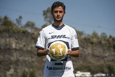 Club procedente: Real Oviedo (España) | Club al que llegó: Pumas