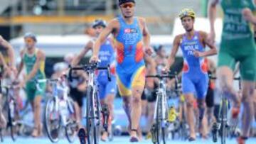 Javier G&oacute;mez Noya, camino de su &uacute;ltima victoria, en Yokohama.