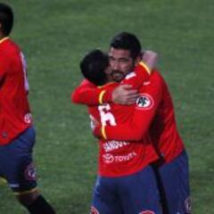 Unión aprovechó las licencias
de La Calera y goleó sin piedad