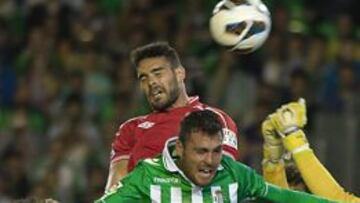 El defensa del Sevilla, durante el pasado derbi.