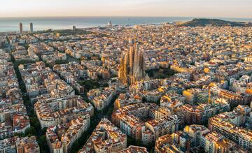 En la foto, vista aérea de la ciudad de Barcelona. 