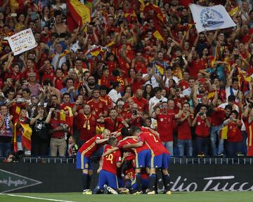 Isco marcó el 1-0 de falta.
