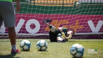 Follman toca balón un año después del terrible accidente