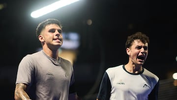 Leal y Guerrero exultantes tras elininar a Yanguas y Nieto.